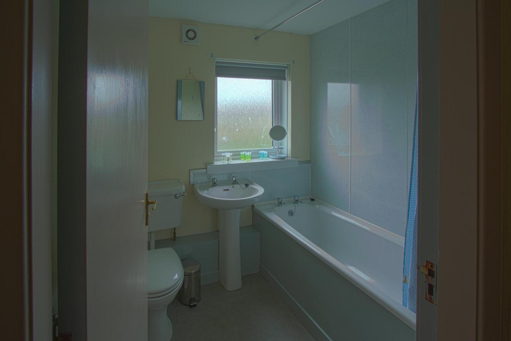Harbour Inn Appartments Garlieston Екстериор снимка